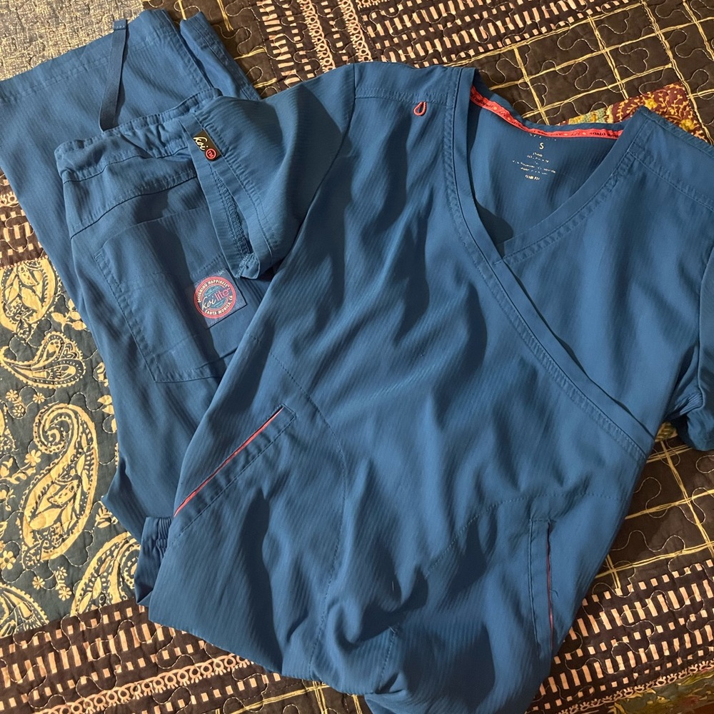 Royal blue Koi scrubs size small regular